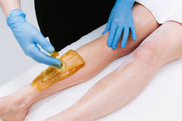 What to expect at your first sugaring treatment