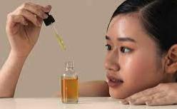 Castor Oil in Skincare