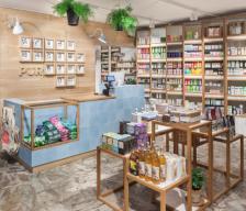 What to Look for in a Health and Wellness Shop: A Beauty Lover's Guide