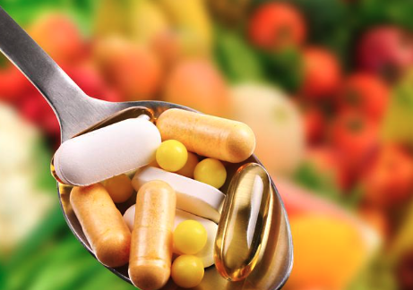 Diet Supplements vs. Whole Foods: Which Is Better for Your Health and Beauty?