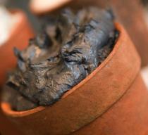 The Ancient Beauty Secret: How Rasul and Mud Treatments Detoxify and Nourish Your Skin
